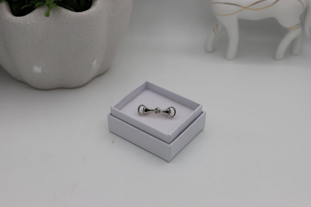 Sterling silver snaffle bit brooch 